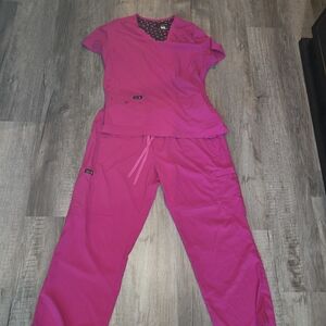 Koi Basics Fuchsia Scrub Set